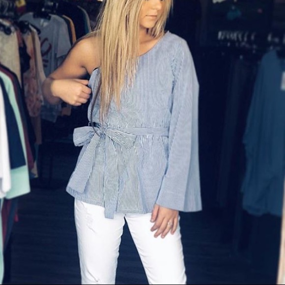 NWT One Shoulder Stripe Tie-Waist Top - Picture 2 of 4